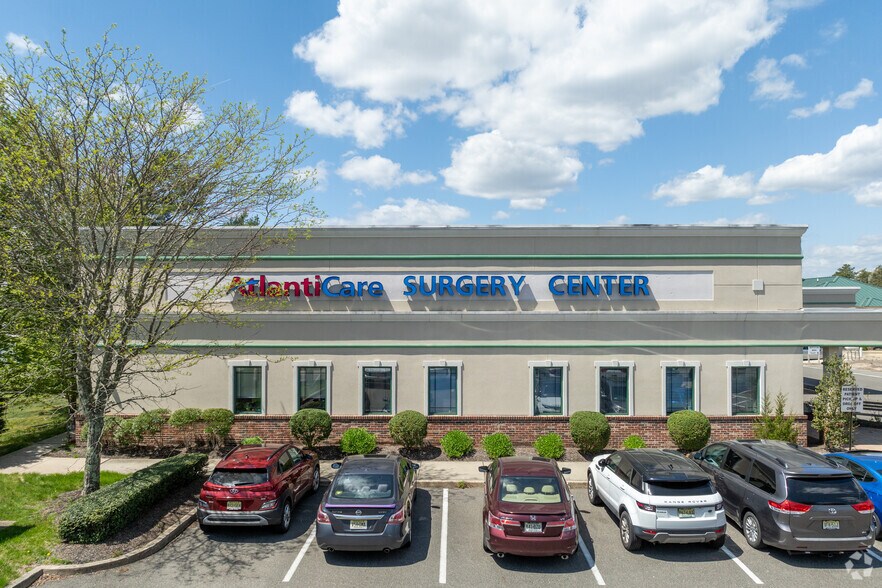More Photos Of 798 N Green St, Little Egg Harbor Township Medical For Sale