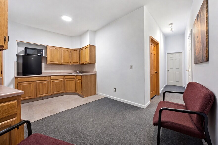 More Photos Of 331 Leonard St, Brooklyn Apartments For Lease