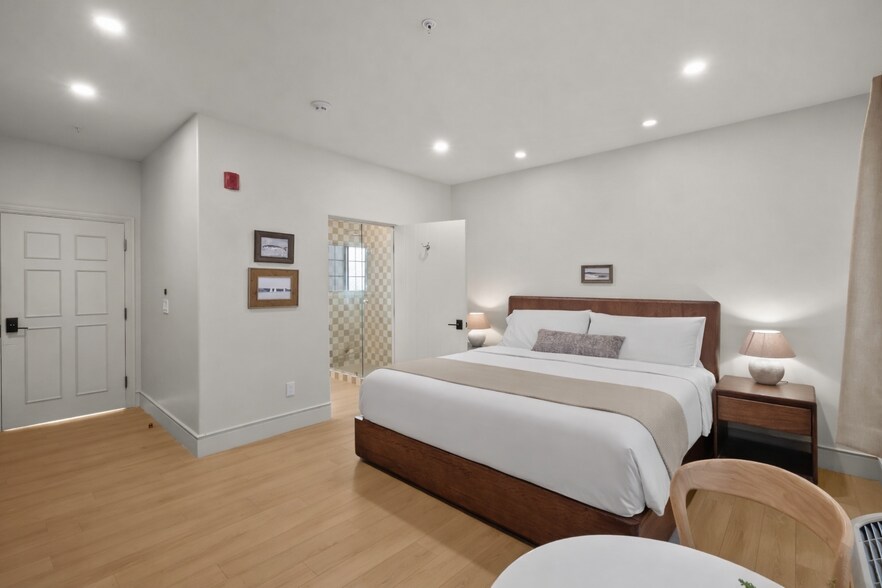 More Photos Of 21305 E Cliff Dr, Santa Cruz Hotel For Sale