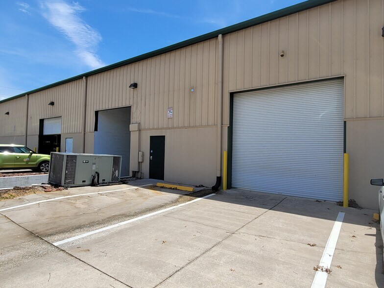 More Photos Of 150 Stevens Ave, Oldsmar Warehouse For Lease