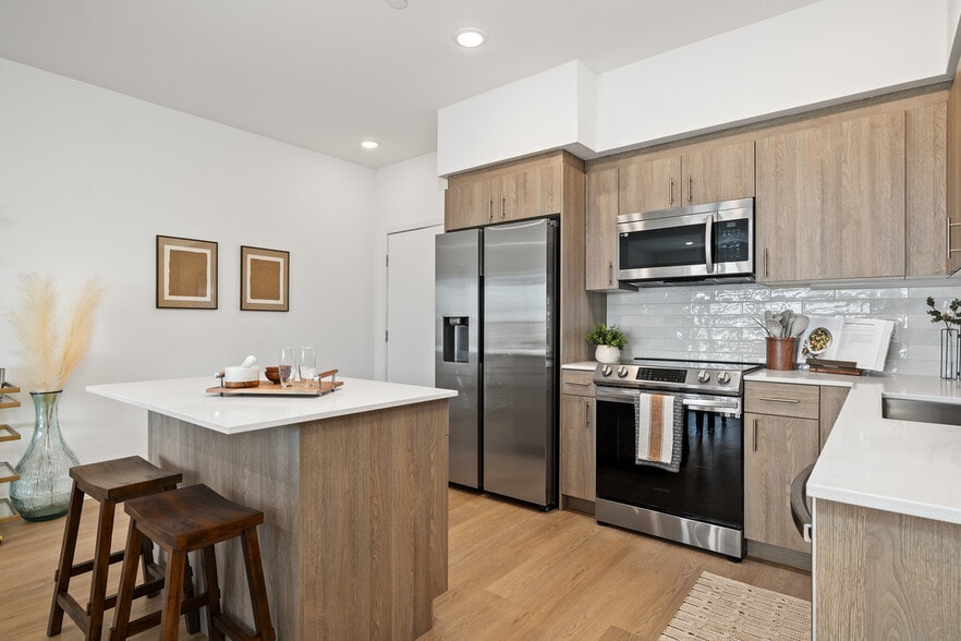 More Photos Of 2426 4th Ave, San Diego Apartments For Lease