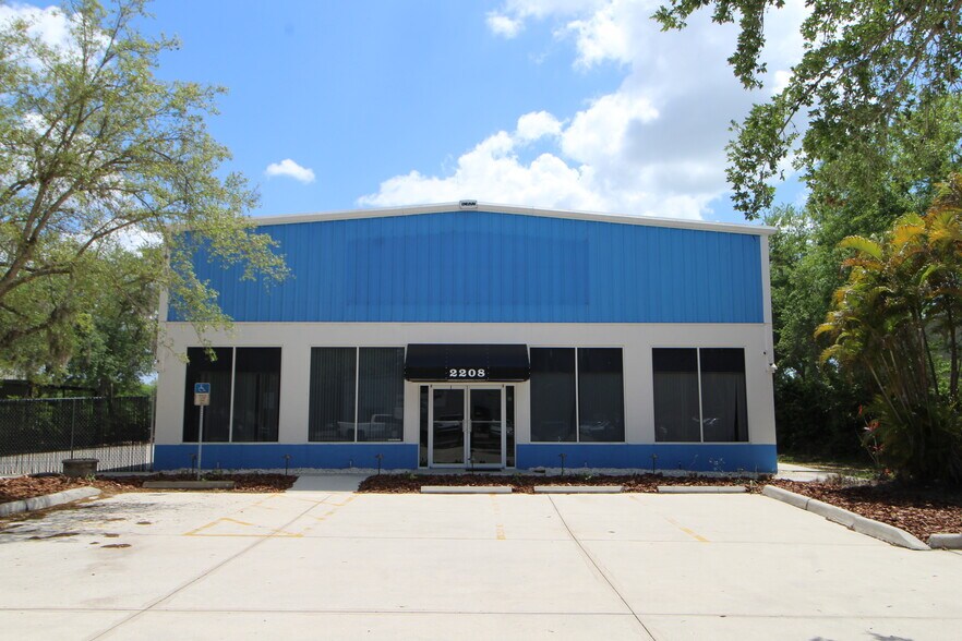More Photos Of 2208 58th Ave E, Bradenton Warehouse For Sale