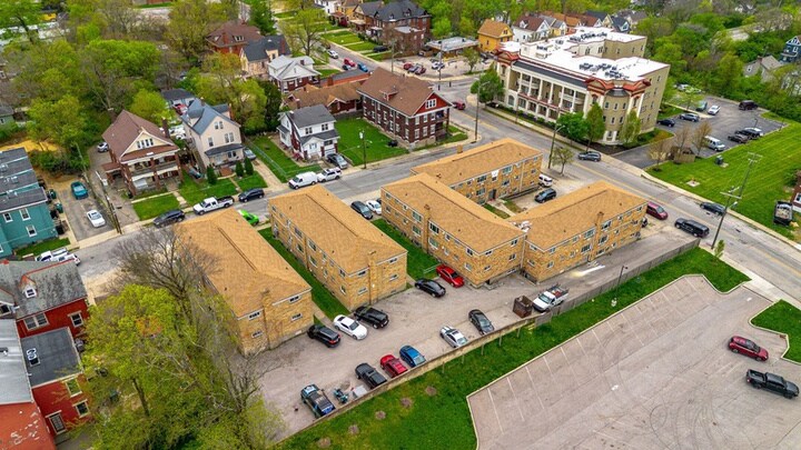 More Photos Of , Cincinnati Multifamily For Sale