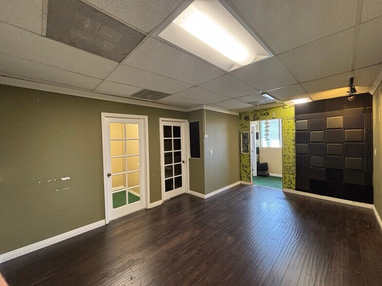 More Photos Of 5020 Wilshire Blvd, Los Angeles Unknown For Lease