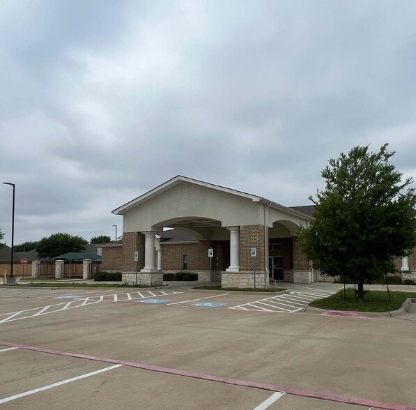 More Photos Of 1922 S Independence Pky, McKinney Daycare Center For Sale