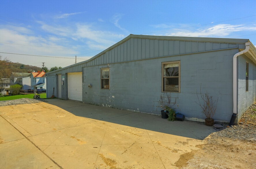 More Photos Of 148 Pioneer Rd, Evans City Manufactured Housing Mobile Home Park For Sale