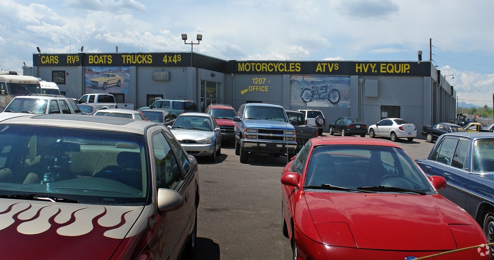 More Photos Of 1207 S Platte River Dr, Denver Warehouse For Lease