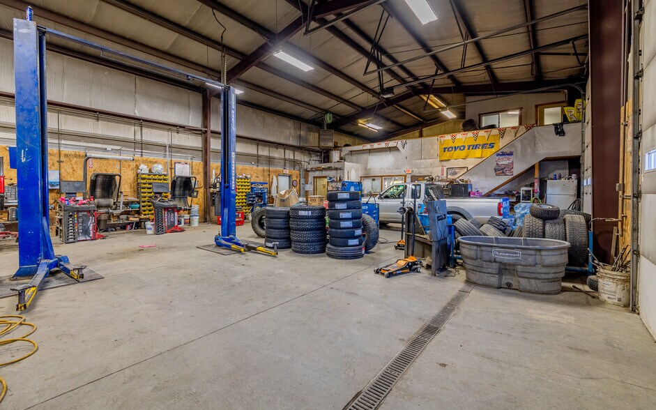 More Photos Of 2130 Big Horn Ave, Cody General Retail For Sale