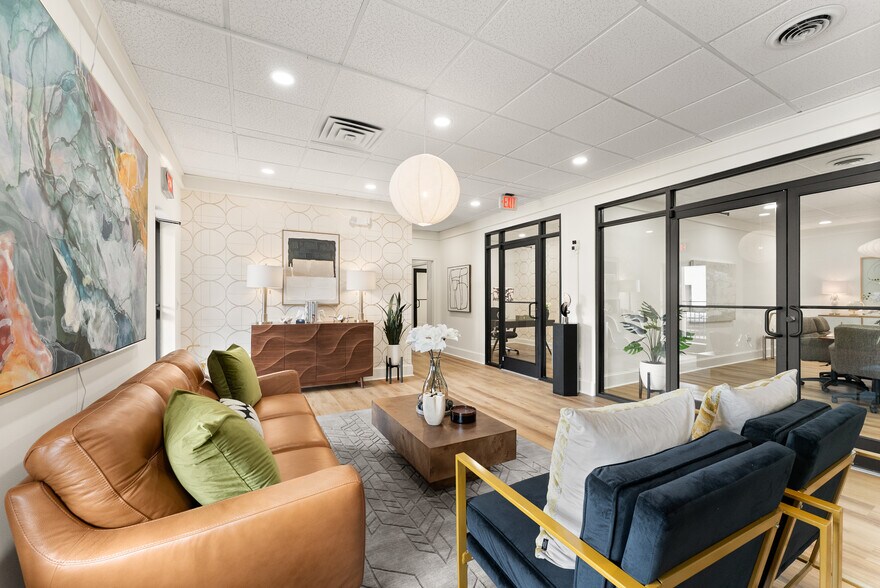 More Photos Of 1001 Riverside Dr, Gainesville Office For Lease