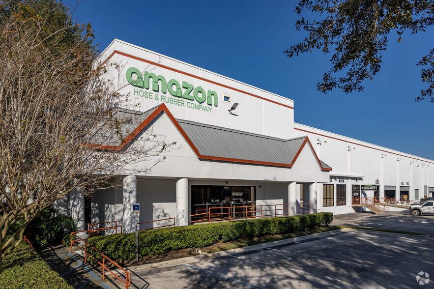 More Photos Of 3905 Center Loop, Orlando Unknown For Lease