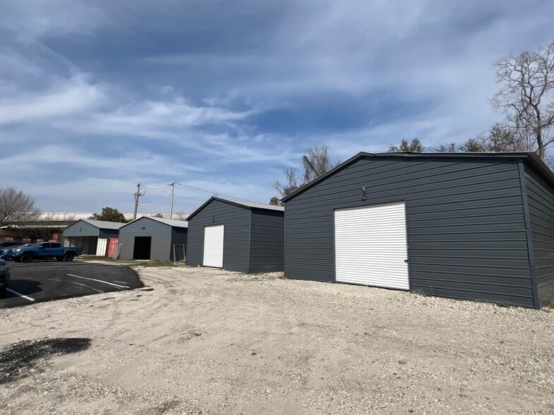 More Photos Of 2532 Spruill Ave, North Charleston Warehouse For Lease