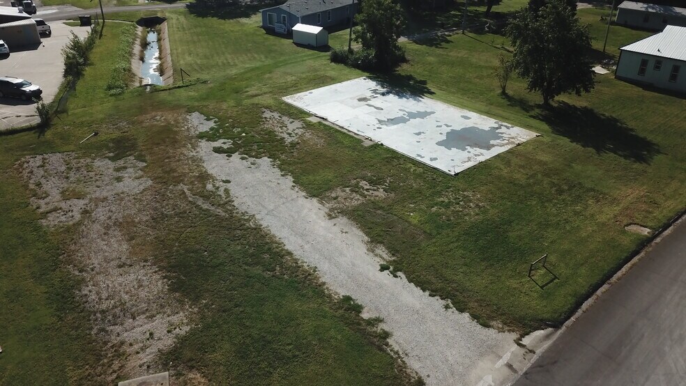 More Photos Of 1303 East St, Iola Land For Sale