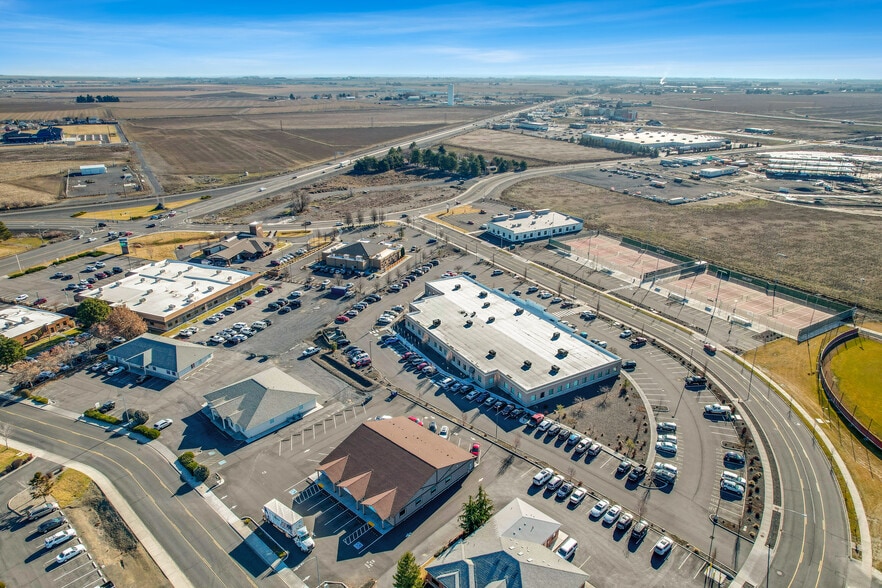 More Photos Of 1651 S Pilgrim St, Moses Lake Office For Sale