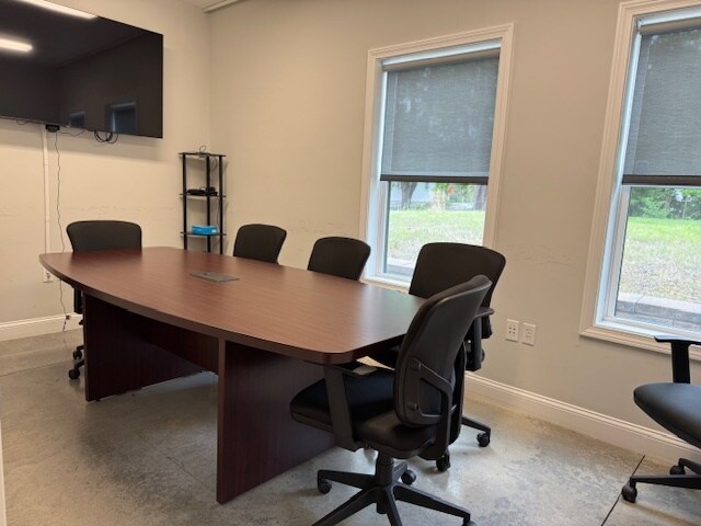 More Photos Of 685 South St, Wrentham Unknown For Lease