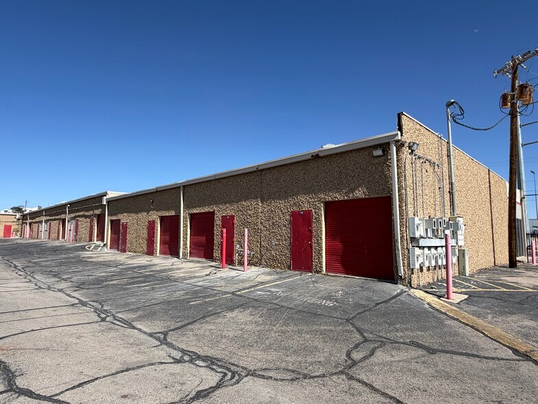 More Photos Of 6000 Welch Ave, El Paso Flex For Sale