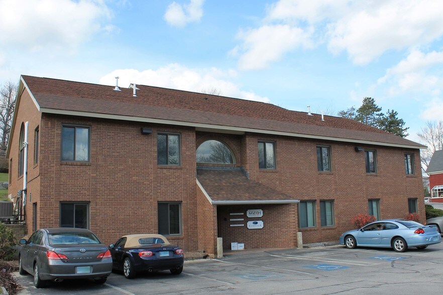 More Photos Of 171 Pleasant St, Concord Medical For Lease