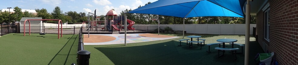 More Photos Of 7101 Heritage Village Plz, Gainesville Daycare Center For Sale