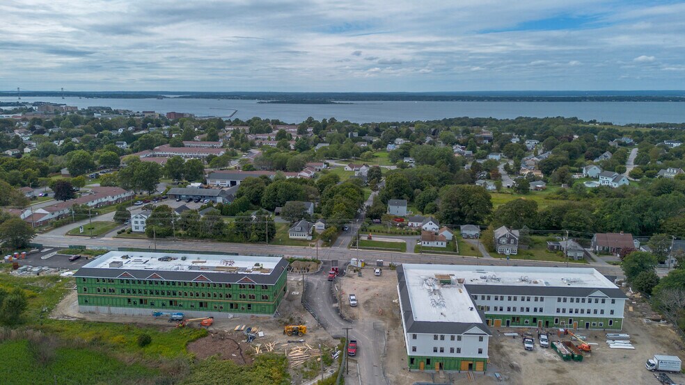 More Photos Of 1747 W Main Rd, Middletown General Retail For Lease