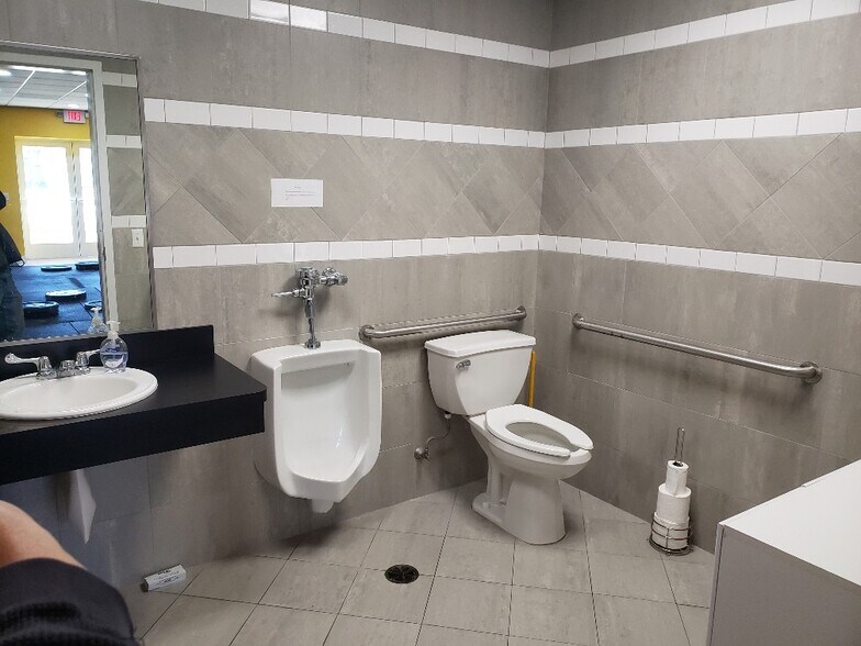 More Photos Of 285 Passaic Ave, Fairfield Office For Lease