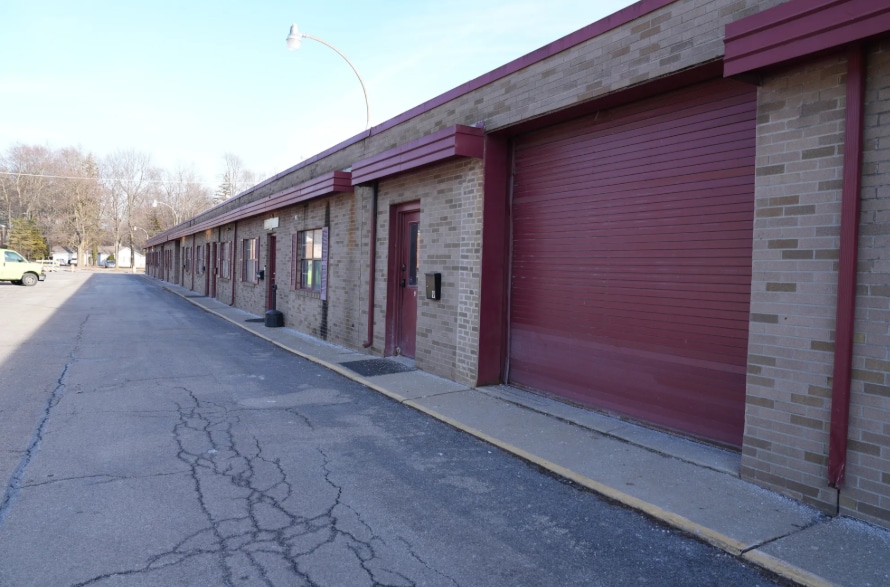Primary Photo Of 5333 Secor Rd, Toledo Light Manufacturing For Lease