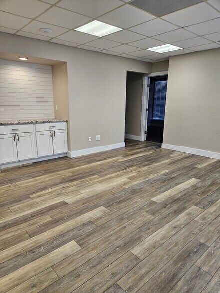 More Photos Of 706 Turnbull Ave, Altamonte Springs Office Residential For Lease