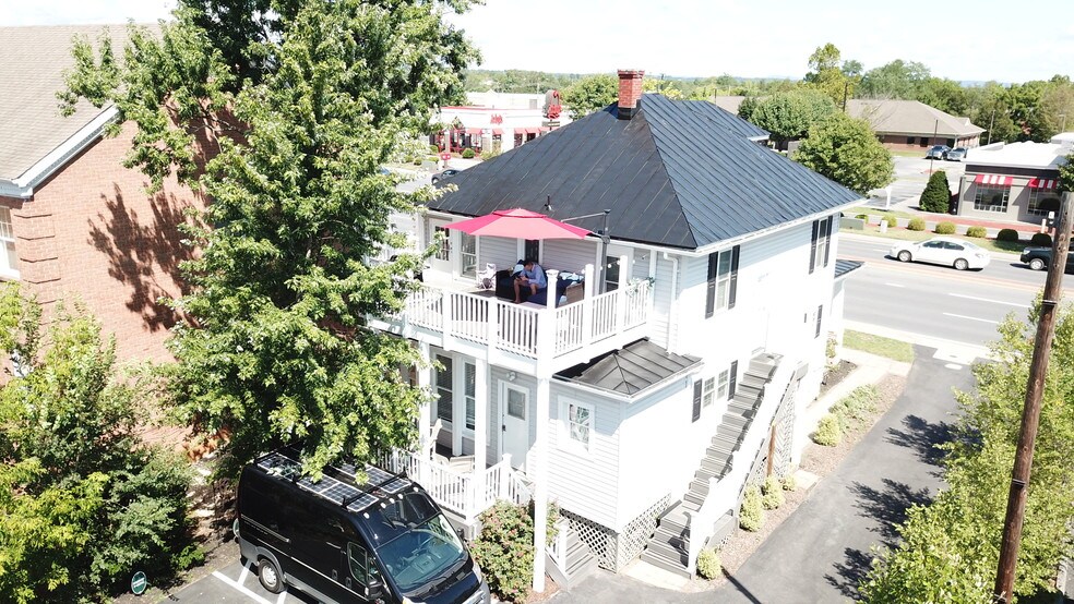 More Photos Of 1019 Berryville Ave, Winchester Storefront Retail Residential For Sale