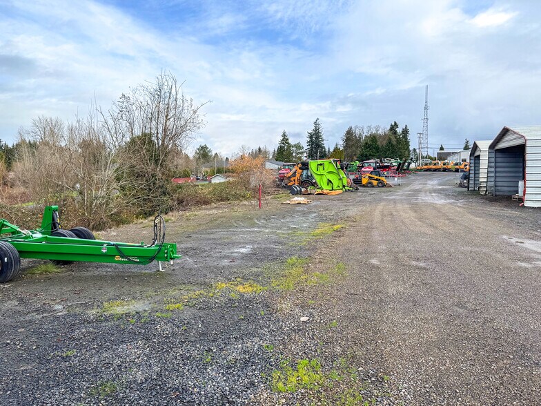 More Photos Of 185 W Main St, Hillsboro General Retail For Sale