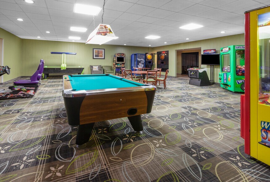 More Photos Of 406 State Route 3, Plattsburgh Hotel For Sale