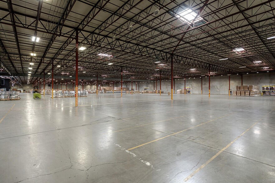 More Photos Of 606 Butler Dr, Murfreesboro Distribution For Lease