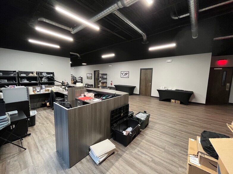 More Photos Of 4550 Preslyn Dr, Raleigh Light Distribution For Sale