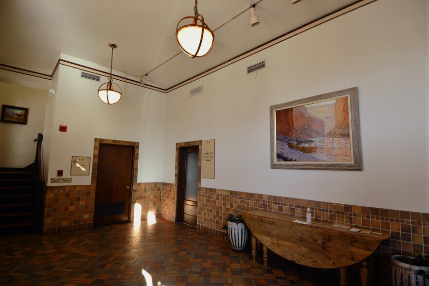 More Photos Of 114 N San Francisco St, Flagstaff Office For Lease