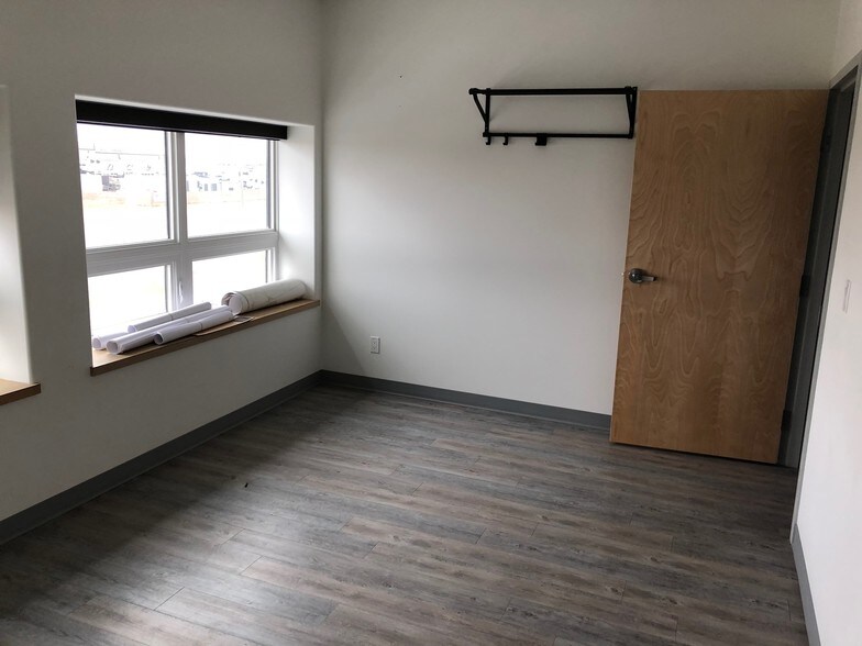 More Photos Of 314 Exploration Ave SE, Calgary Warehouse For Sale