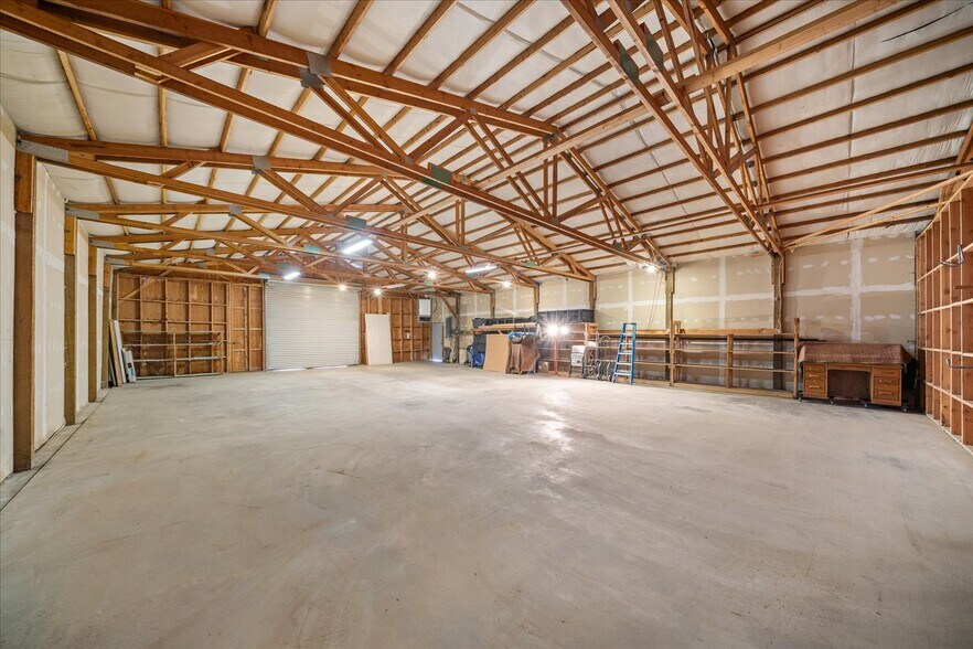 More Photos Of 12825 W 17th Ave, Airway Heights Warehouse For Sale