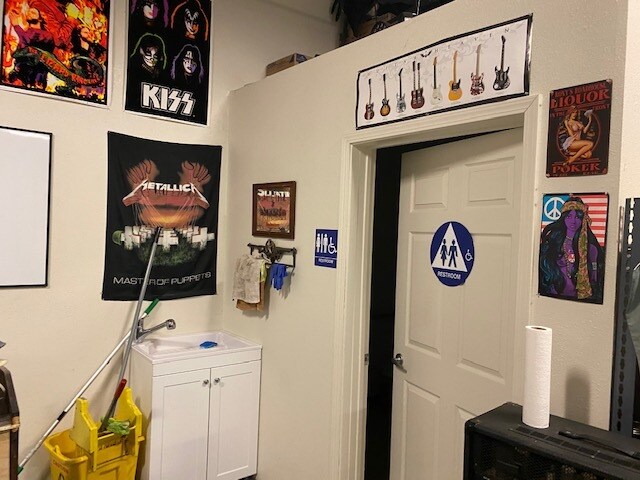 More Photos Of 251 S 6th St, Coalinga Office For Sale