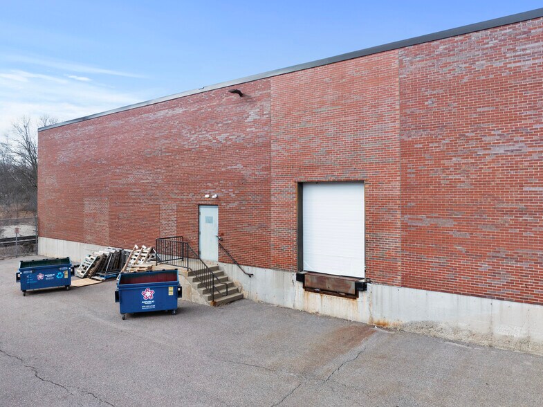 More Photos Of 115 Shawmut Rd, Canton Distribution For Lease