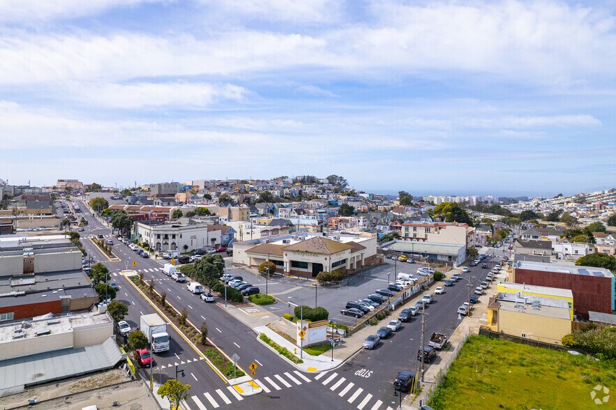 More Photos Of 6100 Mission St, Daly City Drugstore For Lease