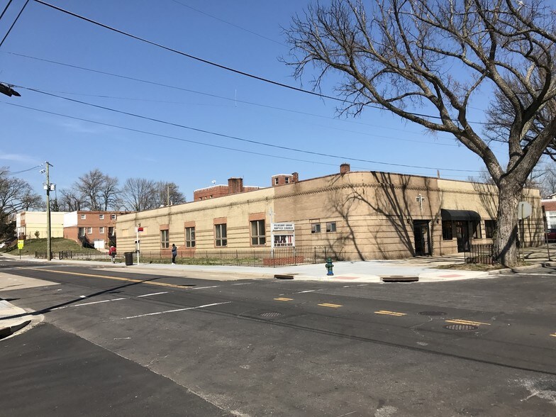 More Photos Of 1730 Hamlin St NE, Washington Medical For Lease