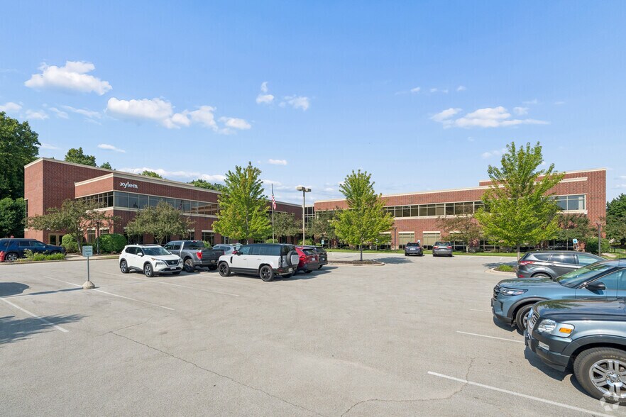 More Photos Of N19W23993 Ridgeview Pky, Waukesha Office For Sale