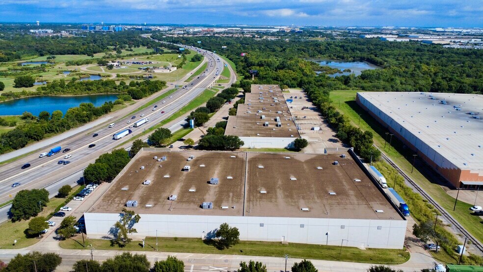 More Photos Of 2920 N State Highway 360, Grand Prairie Warehouse For Lease