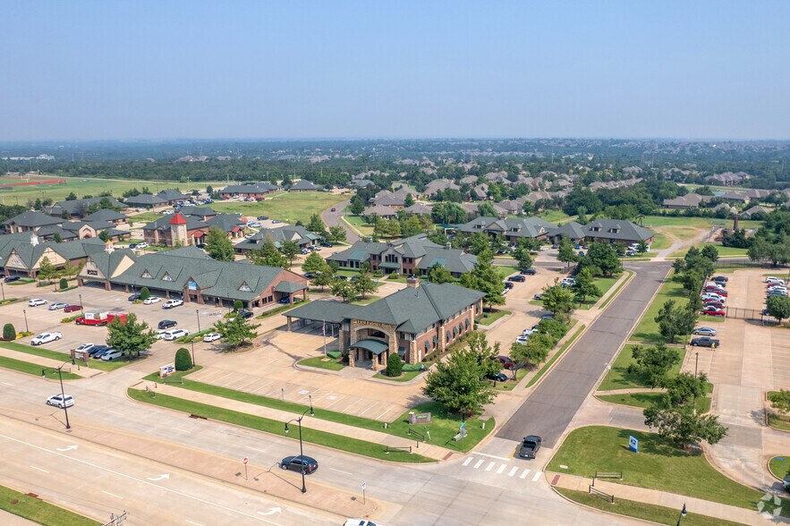 More Photos Of 755 W Covell Rd, Edmond Medical For Lease