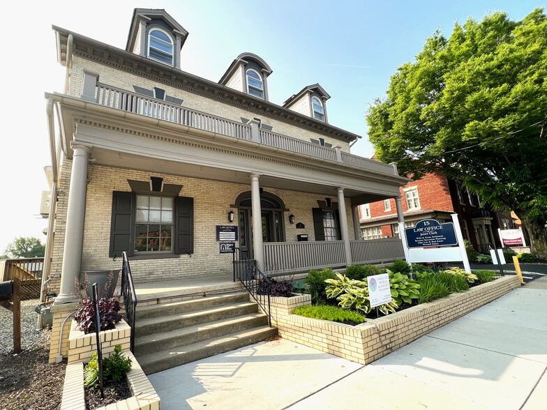 Primary Photo Of 15 Market Sq, Manheim Office Residential For Sale