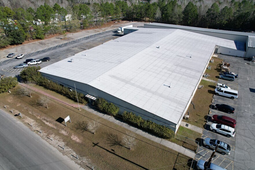 Primary Photo Of 308 Glenwood Rd, Swainsboro Manufacturing For Sale