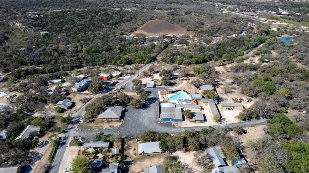 More Photos Of 49 Encino Dr, Concan Convenience Store For Sale