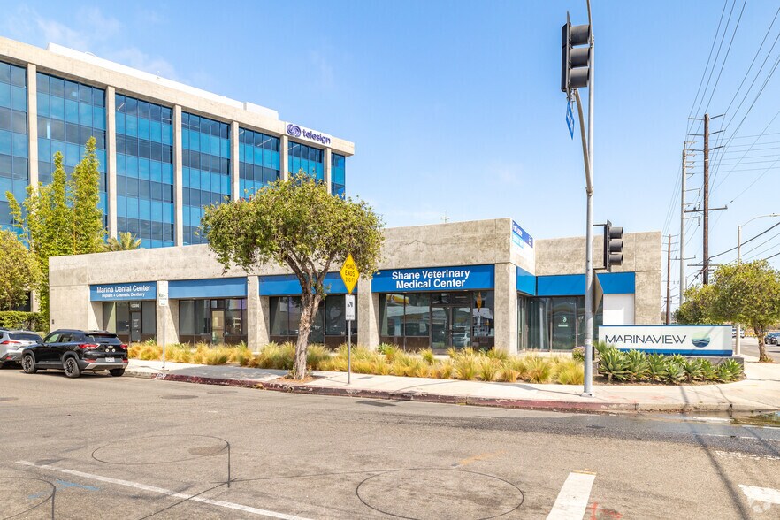More Photos Of 4816-4834 Lincoln Blvd, Marina del Rey General Retail For Lease