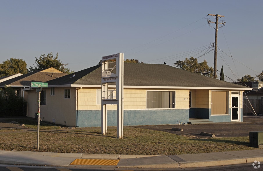More Photos Of 912 N Texas St, Fairfield Office Residential For Sale