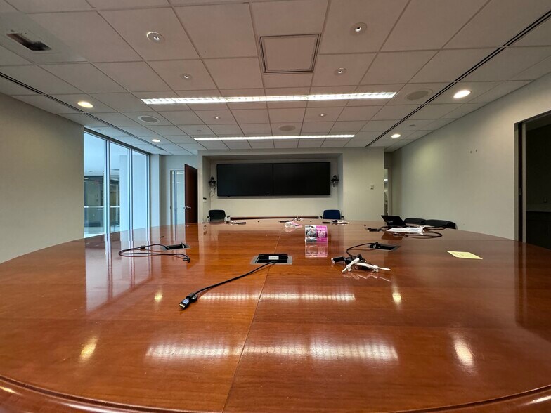 More Photos Of 430 Route 22 E, Bridgewater Office For Lease