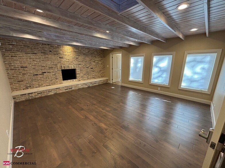 More Photos Of 39 Scenic Loop Rd, Boerne Office Residential For Lease