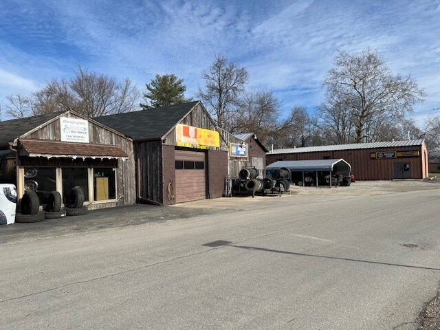 More Photos Of 202 N High St, Mount Orab Auto Repair For Sale