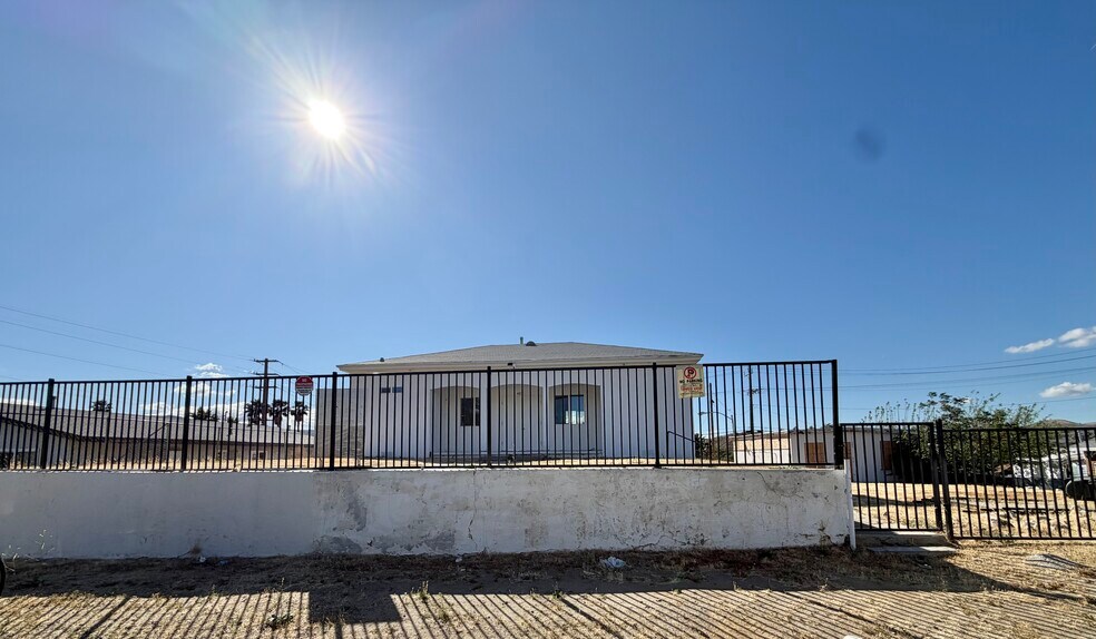More Photos Of 405 Ellis St, Lake Elsinore Religious Facility For Lease