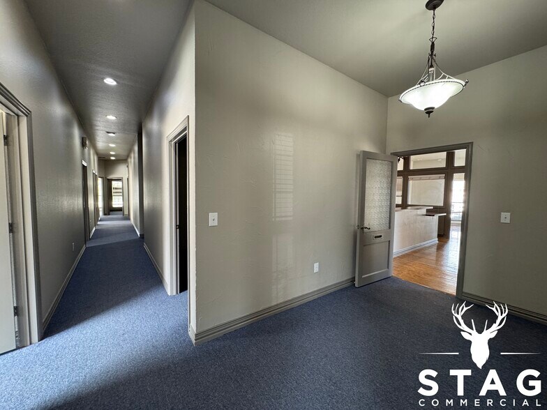 More Photos Of 1204 Bent Oaks Ct, Denton Office Residential For Lease